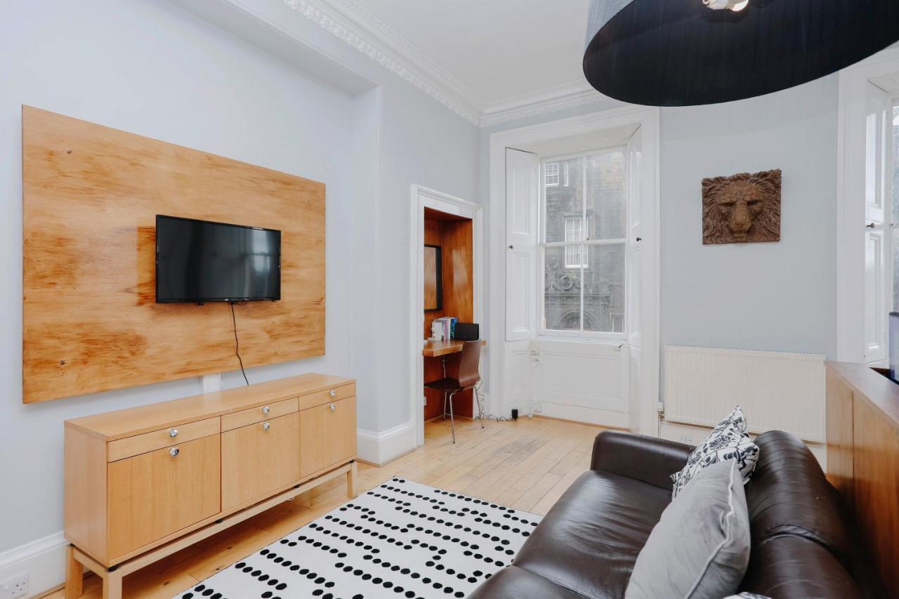 Joivy Lovely Flat In The Heart Of Edinburgh Exterior photo